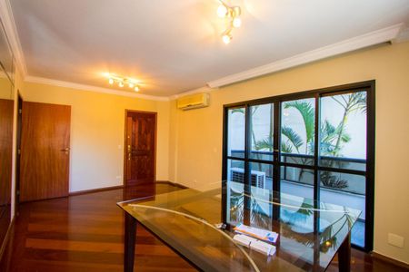 Sala de apartamento à venda com 3 quartos, 150m² em Vila Bastos, Santo André
