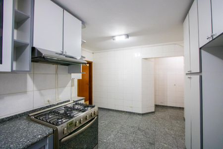 Cozinha de apartamento para alugar com 3 quartos, 150m² em Vila Bastos, Santo André