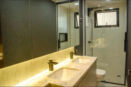 Apartamento para alugar com 69m², 2 quartos e 1 vaga Apartamento para alugar com 69m², 2 quartos e 1 vagaBanheiro da Suíte 2