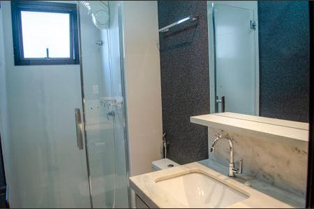 Banheiro da Suíte 1 de apartamento para alugar com 2 quartos, 67m² em Setor Marista, Goiânia