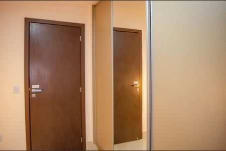 Apartamento para alugar com 69m², 2 quartos e 1 vaga Apartamento para alugar com 69m², 2 quartos e 1 vagaSuíte 1