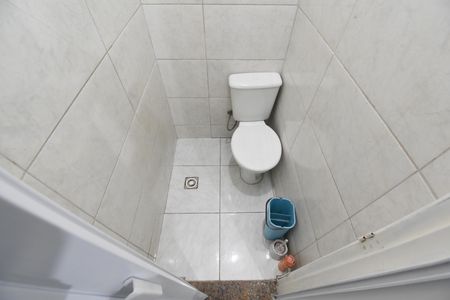 Banheiro do Studio de casa para alugar com 1 quarto, 20m² em Capão da Imbuia, Pinhais
