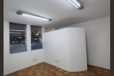 Casa para alugar com 516m², 5 quartos e 6 vagas
