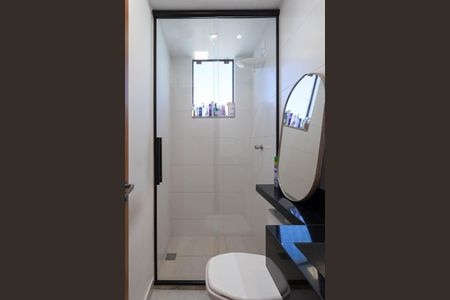 Apartamento à venda com 56m², 2 quartos e 1 vaga Apartamento à venda com 56m², 2 quartos e 1 vagaBanheiro da suíte