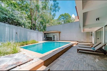 Casa de condomínio à venda com 600m², 5 quartos e 6 vagasFoto 03