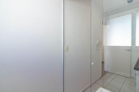 Apartamento para alugar com 65m², 2 quartos e 1 vagaÁrea de Serviço