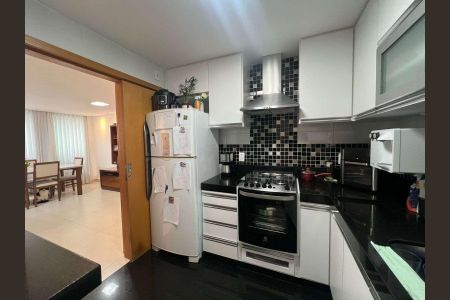 Apartamento à venda com 3 quartos, 82m² em União, Belo Horizonte