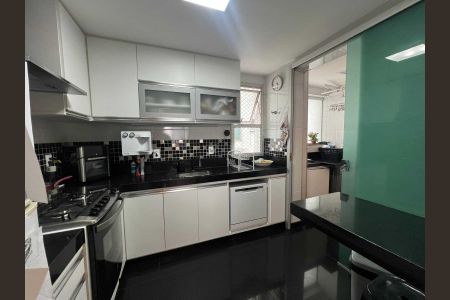 Apartamento à venda com 3 quartos, 82m² em União, Belo Horizonte