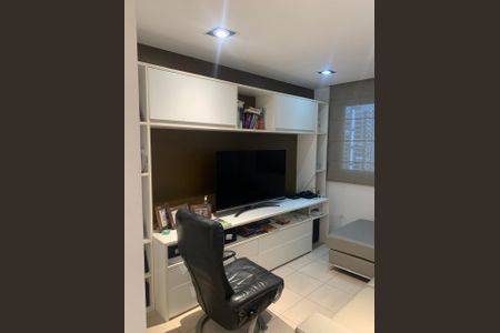 Apartamento à venda com 3 quartos, 162m² em Vila Suzana, São Paulo