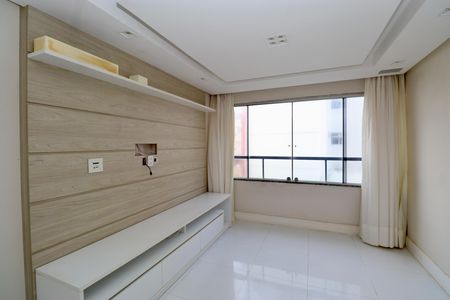 Apartamento para alugar com 75m², 3 quartos e 2 vagas Apartamento para alugar com 75m², 3 quartos e 2 vagasSala