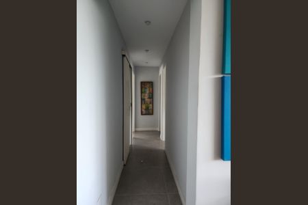 Corredor de apartamento à venda com 3 quartos, 98m² em Alto da Boa Vista, Rio de Janeiro