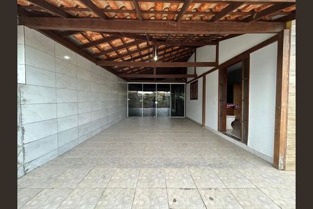 Casa para alugar com 150m², 4 quartos e 2 vagas Casa para alugar com 150m², 4 quartos e 2 vagasGaragem