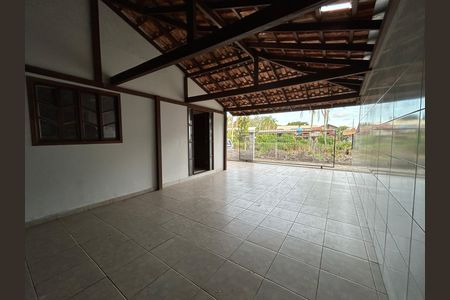 Casa para alugar com 150m², 4 quartos e 2 vagas Casa para alugar com 150m², 4 quartos e 2 vagasGaragem