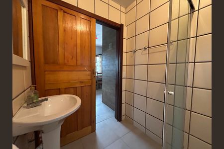 Casa para alugar com 150m², 4 quartos e 2 vagas Casa para alugar com 150m², 4 quartos e 2 vagasBanheiro 2