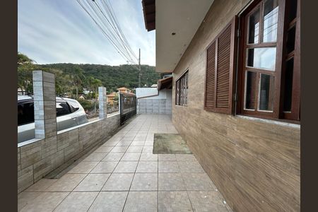 Casa para alugar com 150m², 4 quartos e 2 vagas Casa para alugar com 150m², 4 quartos e 2 vagasÁrea externa
