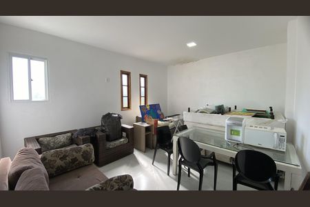 Apartamento para alugar com 1 quarto, 40m² em Jardim Esperança, Cabo Frio
