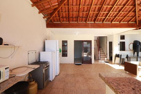 Cozinha  de casa para alugar com 2 quartos, 200m² em Jardim Orestes Lopes de Camargo, Ribeirão Preto