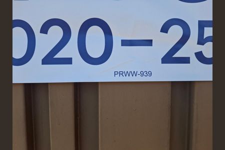 Placa PRWW-939 de casa para alugar com 2 quartos, 200m² em Jardim Orestes Lopes de Camargo, Ribeirão Preto