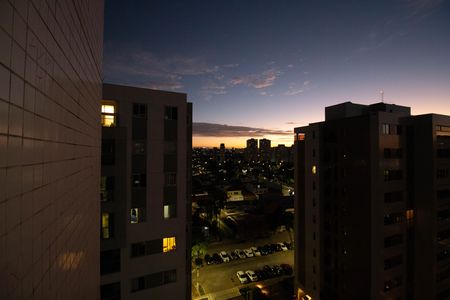 Vista da Suíte de apartamento à venda com 3 quartos, 79m² em Qi 29, Brasília