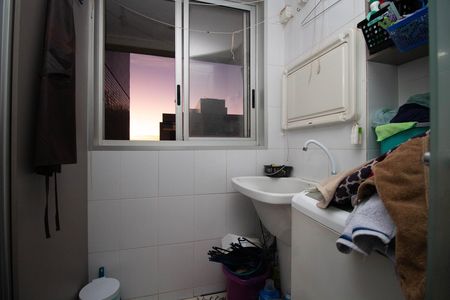 Cozinha e Área de Serviço de apartamento à venda com 3 quartos, 79m² em Qi 29, Brasília