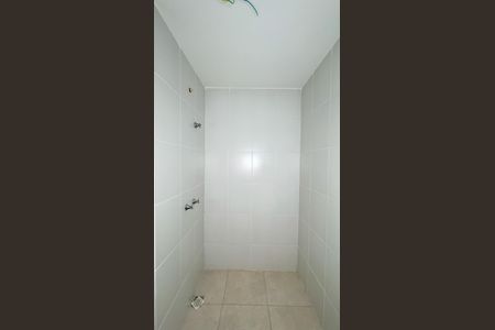 Apartamento para alugar com 45m², 2 quartos e sem vagaBanheiro