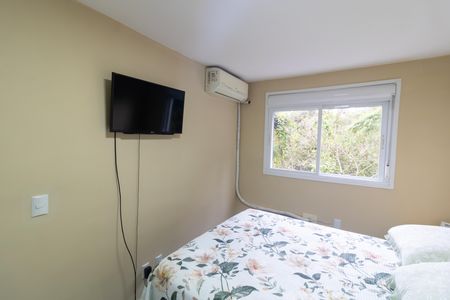 Quarto 1 de apartamento para alugar com 2 quartos, 56m² em Vila Nova, Porto Alegre