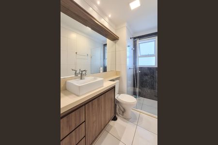 Banheiro da Suíte de apartamento para alugar com 2 quartos, 60m² em Independência, São Bernardo do Campo
