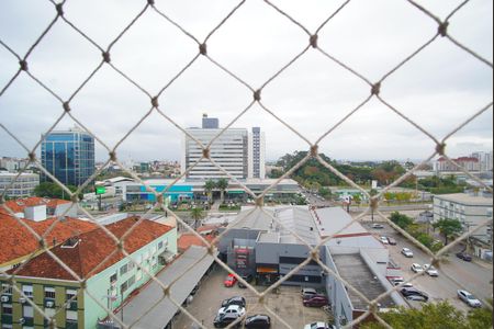 Sala - Vista de apartamento para alugar com 3 quartos, 88m² em Vila Ipiranga, Porto Alegre