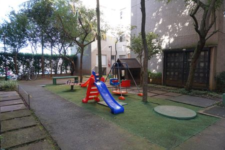 Apartamento para alugar com 42m², 2 quartos e 10 vagasÁrea comum - Playground