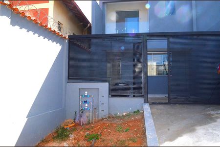 Casa à venda com 88m², 2 quartos e 2 vagasÁrea externa