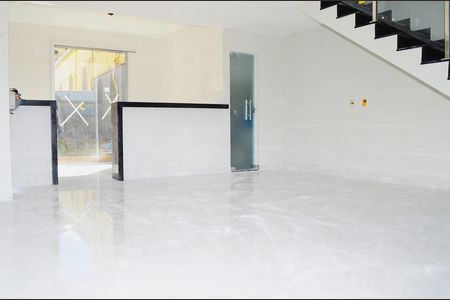 Casa à venda com 2 quartos, 80m² em Jardim Vitoria, Belo Horizonte