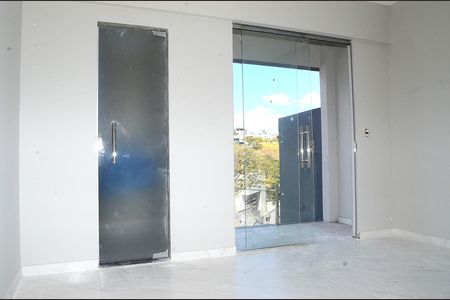 Suíte 2 de casa à venda com 2 quartos, 80m² em Jardim Vitoria, Belo Horizonte