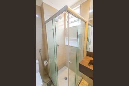 Banheiro de apartamento para alugar com 2 quartos, 50m² em Castelo, Belo Horizonte