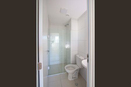 Banheiro de apartamento para alugar com 2 quartos, 40m² em Neves, São Gonçalo
