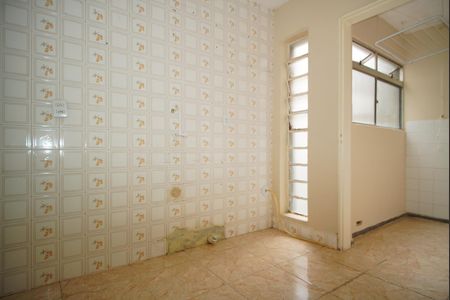 Cozinha de apartamento para alugar com 2 quartos, 67m² em Agronomia, Porto Alegre