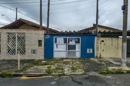 Fachada de casa para alugar com 2 quartos, 50m² em Solemar, Praia Grande