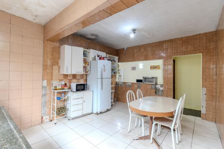 Casa à venda com 8 quartos, 300m² em Jardim Jabaquara, São Paulo