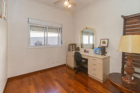 Casa de condomínio à venda com 223m², 3 quartos e 3 vagas