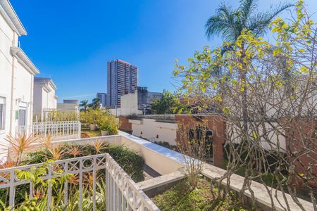 Casa de condomínio à venda com 223m², 3 quartos e 3 vagas