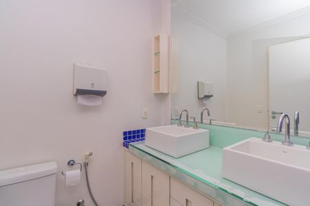 Casa de condomínio à venda com 223m², 3 quartos e 3 vagas