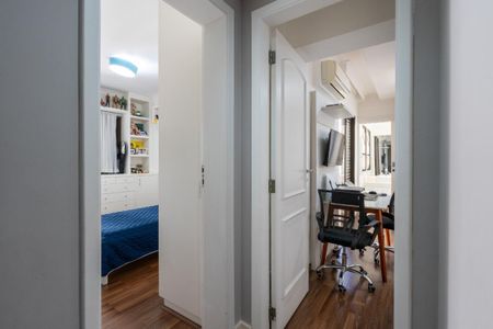 Apartamento à venda com 213m², 4 quartos e 3 vagas