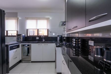 Apartamento à venda com 213m², 4 quartos e 3 vagas