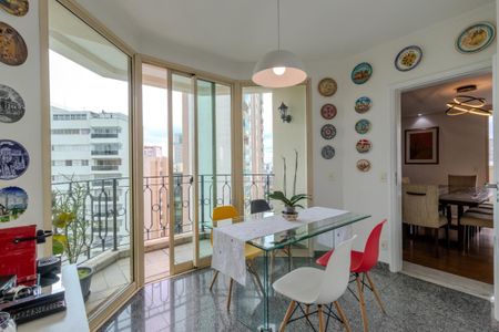Apartamento à venda com 3 quartos, 237m² em Campo Belo, São Paulo