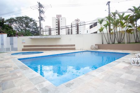Apartamento à venda com 41m², 2 quartos e 1 vaga Apartamento à venda com 41m², 2 quartos e 1 vagaÁrea comum - Piscina