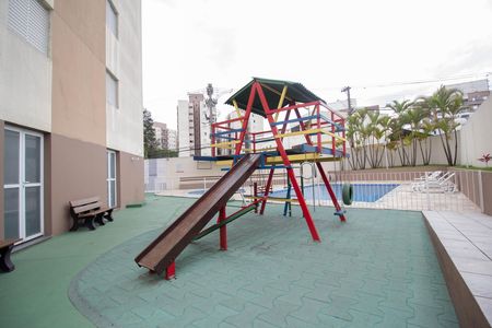 Apartamento à venda com 41m², 2 quartos e 1 vaga Apartamento à venda com 41m², 2 quartos e 1 vagaÁrea comum - Playground