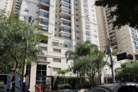 Apartamento para alugar com 83m², 2 quartos e 2 vagasFachada e portaria