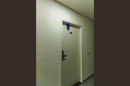 Apartamento para alugar com 38m², 1 quarto e sem vaga Apartamento para alugar com 38m², 1 quarto e sem vagaPorta