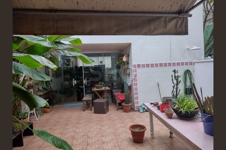 Casa à venda com 4 quartos, 250m² em Jardim Nossa Senhora Aparecida, São Paulo