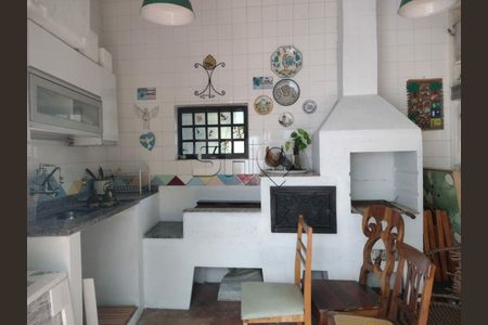 Casa à venda com 4 quartos, 250m² em Jardim Nossa Senhora Aparecida, São Paulo