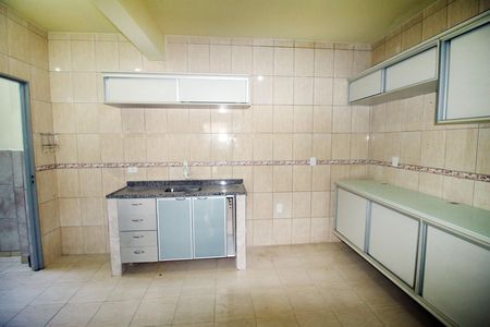 Cozinha de casa para alugar com 1 quarto, 75m² em Olaria, Rio de Janeiro